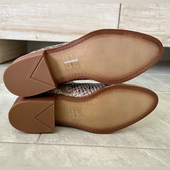 NEW ALDO SNAKESKIN ANKLE BOOTS SIZE 7 - Picture 7 of 7